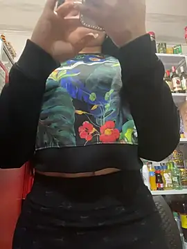 Sara fun online show from 12/16/25, 07:41