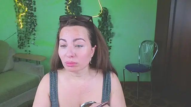 Zoe Zephyr online show from 05/25/26, 05:13
