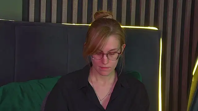 GraceHudsons online show from 04/25/26, 01:41