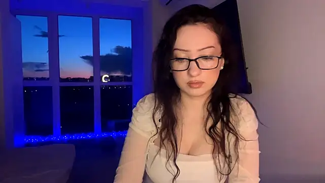 Snapshot of Meow_Alika chatting on 04/28/26, 05:18 Meow Alika online show from 04/28/26, 05:18