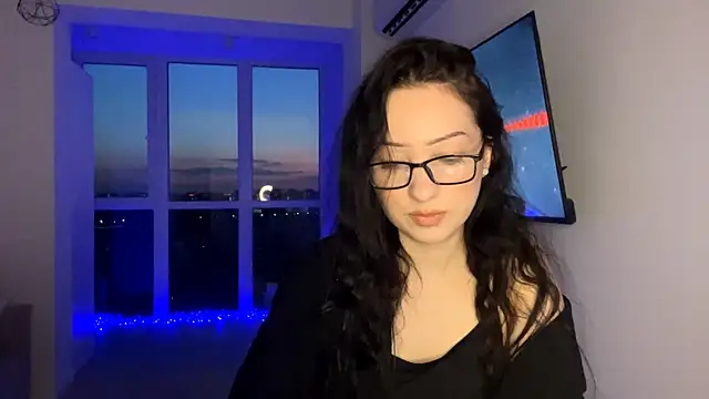 Meow Alika online show from 05/05/26, 05:32