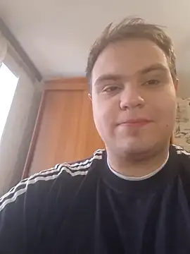 Snapshot of Glowing_Diamant chatting on 04/22/26, 11:01 Glowing Diamant online show from 04/22/26, 11:01