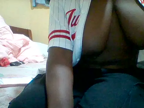 Lively008 online show from 04/15/26, 08:53