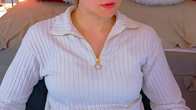 Snapshot of DanaHurt1 chatting on 04/21/26, 01:28 DanaHurt1 online show from 04/21/26, 01:28