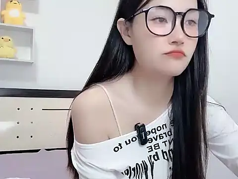 Snapshot of M-weiwei chatting on 07/30/26, 02:16 M-weiwei online show from 07/30/26, 02:16