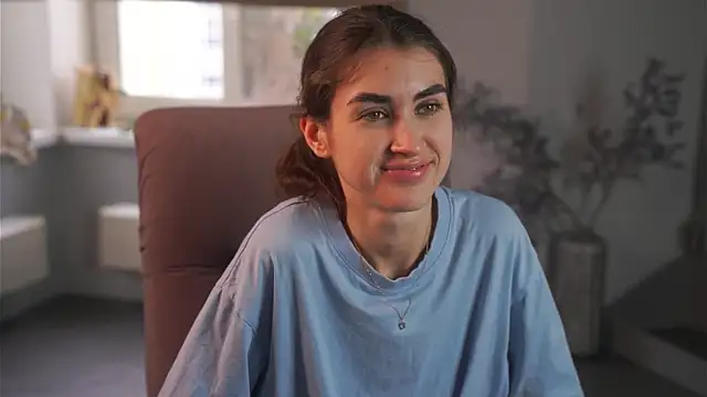 Snapshot of ColleenMaren chatting on 04/20/26, 11:46 ColleenMaren online show from 04/20/26, 11:46