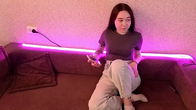 Snapshot of BabySweet001 chatting on 04/21/26, 11:05 BabySweet001 online show from 04/21/26, 11:05