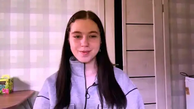 Snapshot of Bubble_Eva chatting on 04/16/26, 05:41 Bubble Eva online show from 04/16/26, 05:41