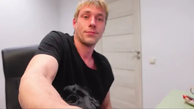 Snapshot of Richard_Hards chatting on 04/23/26, 08:55 Richard Hards online show from 04/23/26, 08:55