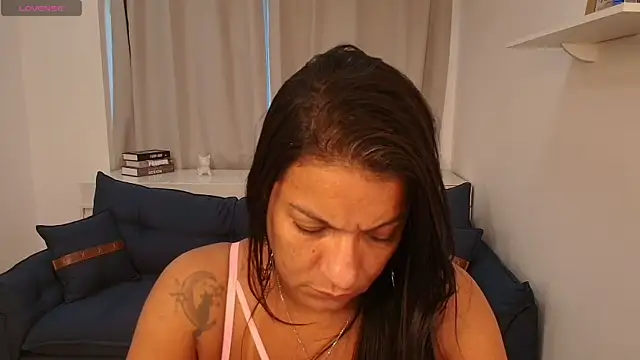 Snapshot of Eva_Davvis chatting on 04/22/26, 11:23 Eva Davvis online show from 04/22/26, 11:23