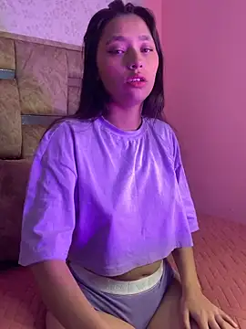 Snapshot of Zoe_pink14 chatting on 04/16/26, 01:34 Zoe pink14 online show from 04/16/26, 01:34