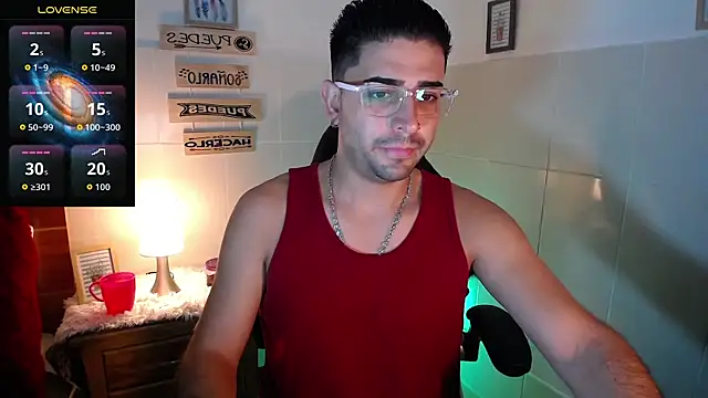 Snapshot of andders_ chatting on 05/21/26, 02:46 andders online show from 05/21/26, 02:46