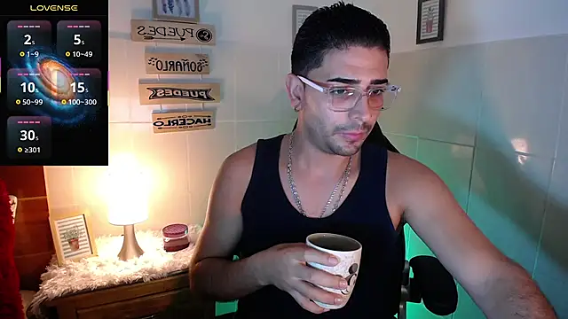 Snapshot of andders_ chatting on 05/28/26, 11:46 andders online show from 05/28/26, 11:46