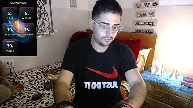 Snapshot of andders_ chatting on 06/10/26, 06:07 andders online show from 06/10/26, 06:07