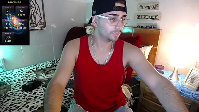 Snapshot of andders_ chatting on 06/17/26, 02:03 andders online show from 06/17/26, 02:03