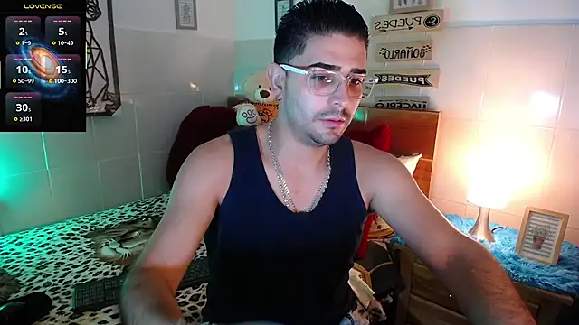 Snapshot of andders_ chatting on 06/17/26, 05:36 andders online show from 06/17/26, 05:36