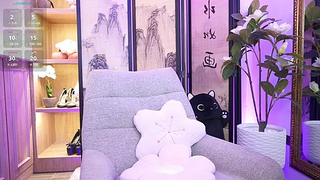 Snapshot of AlinaBennet_ chatting on 07/11/26, 11:35 AlinaBennet online show from 07/11/26, 11:35