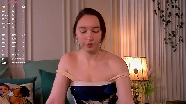 Snapshot of Suzaneey chatting on 04/28/26, 06:57 Suzaneey online show from 04/28/26, 06:57