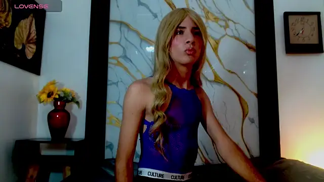 esmeralda negrette online show from 04/18/26, 03:43