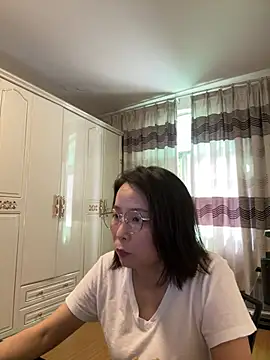 lisha521 online show from 06/04/26, 01:22