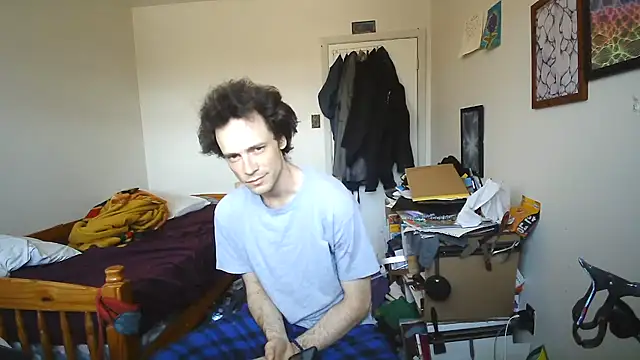 JohnnyMoves online show from 05/18/26, 03:18
