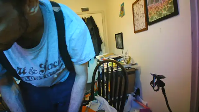 JohnnyMoves online show from 07/04/26, 11:44