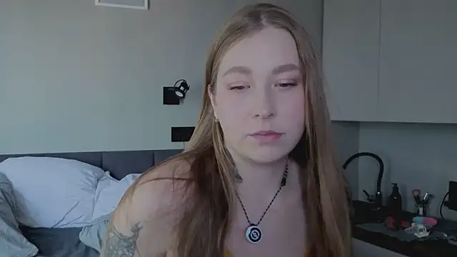 Snapshot of ShowmeYourfetish chatting on 07/23/26, 03:37 ShowmeYourfetish online show from 07/23/26, 03:37