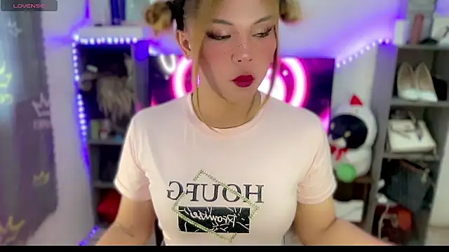 hannaBaby lisyos11 online show from 06/18/26, 12:44