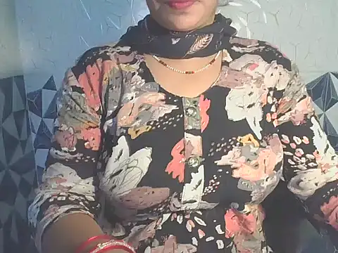 Snapshot of Hotty_Bhabhi1 chatting on 05/07/26, 05:35 Hotty Bhabhi1 online show from 05/07/26, 05:35