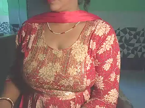 Snapshot of Hotty_Bhabhi1 chatting on 05/09/26, 05:34 Hotty Bhabhi1 online show from 05/09/26, 05:34