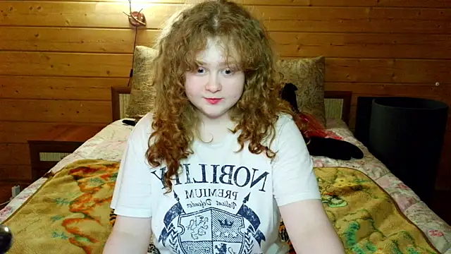 Snapshot of Sara_del_Sun chatting on 06/11/26, 02:48 Sara del Sun online show from 06/11/26, 02:48