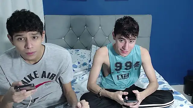 Snapshot of Thiago_And_Gael chatting on 07/12/26, 12:45 Thiago And Gael online show from 07/12/26, 12:45