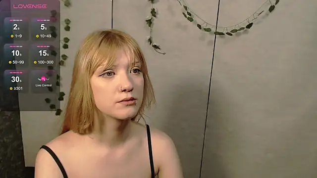 Lina Wi online show from 04/30/26, 08:15