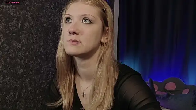 Lina Wi online show from 05/26/26, 08:16