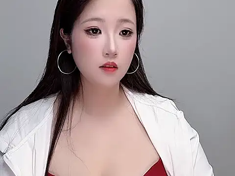 Snapshot of Eva_258899 chatting on 05/10/26, 02:28 Eva 258899 online show from 05/10/26, 02:28
