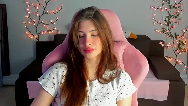 Snapshot of SonyaMalish chatting on 04/25/26, 05:54 SonyaMalish online show from 04/25/26, 05:54