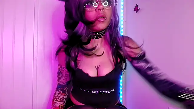nerdyhotgoth online show from 06/18/26, 02:54