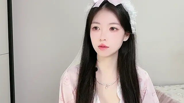 Snapshot of XiaoMei-iiiiii chatting on 04/18/26, 01:37 XiaoMei-iiiiii online show from 04/18/26, 01:37