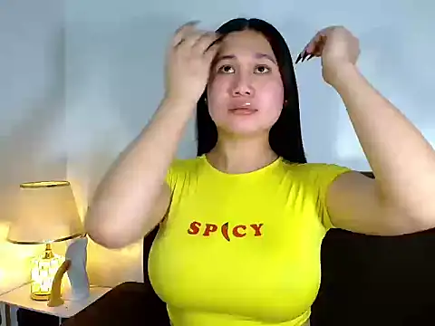 CumdesireIyahx online show from 04/29/26, 06:39