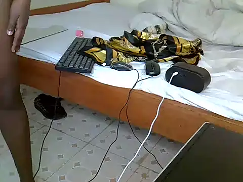 Minniemore online show from 04/18/26, 10:19