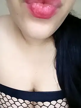 Snapshot of Meryem_sexyy chatting on 04/23/26, 03:25 Meryem sexyy online show from 04/23/26, 03:25
