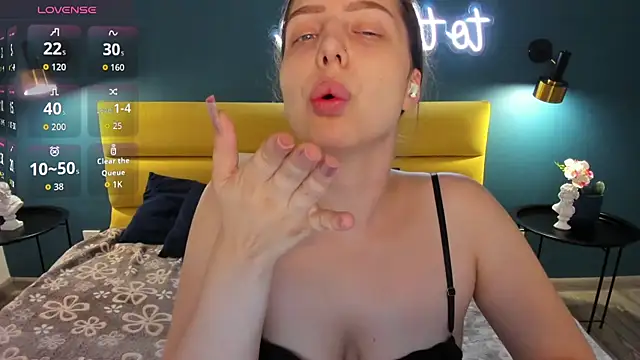 ReneeBlair online show from 07/11/26, 01:30