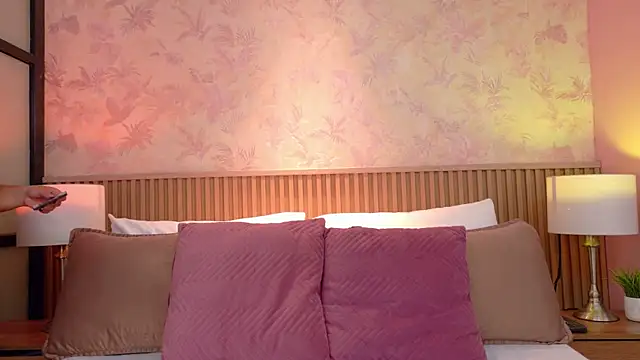 Snapshot of Darcy_glow_ chatting on 07/11/26, 11:46 Darcy glow online show from 07/11/26, 11:46