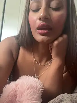 Snapshot of sexyasianpersuation chatting on 04/16/26, 05:14 sexyasianpersuation online show from 04/16/26, 05:14