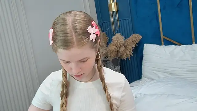 LilianHowards online show from 07/07/26, 11:03
