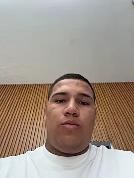 Patricio 02 online show from 05/23/26, 04:11