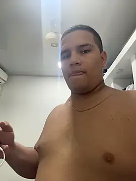 Patricio 02 online show from 05/27/26, 02:19