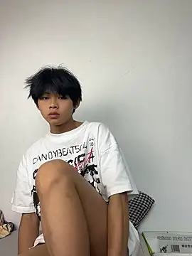Snapshot of XBD-1 chatting on 06/15/26, 06:43 XBD-1 online show from 06/15/26, 06:43