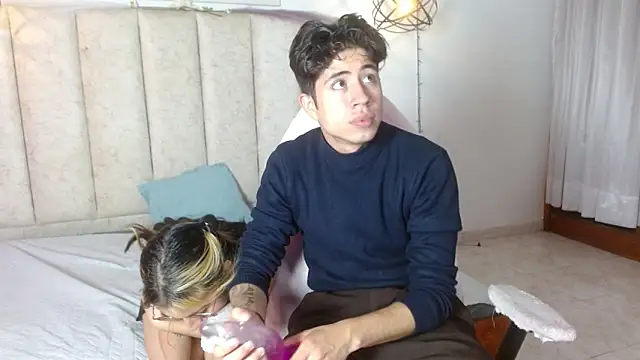 mrandmrsvixencs online show from 05/05/26, 01:52