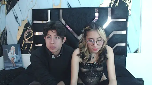 mrandmrsvixencs online show from 05/23/26, 03:56